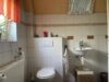 Einfamilienhaus in Hückeswagen - Bad mit WC und Dusche